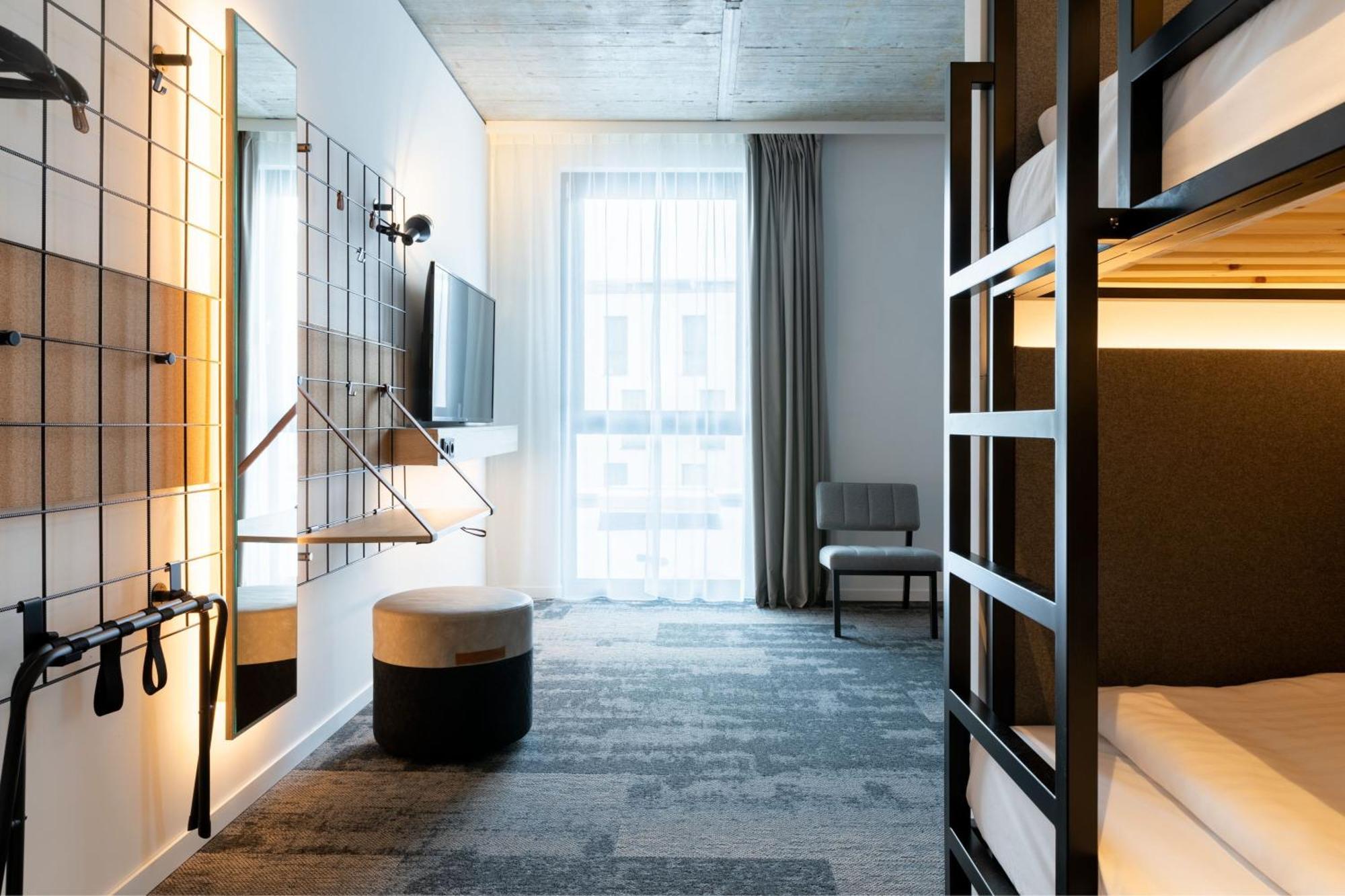 Moxy Outletcity Metzingen Metzingen  Ngoại thất bức ảnh