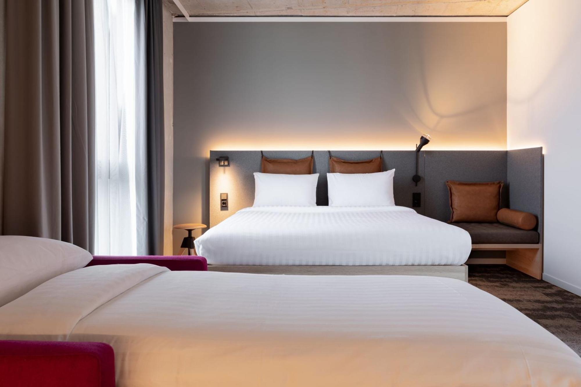 Moxy Outletcity Metzingen Metzingen  Ngoại thất bức ảnh