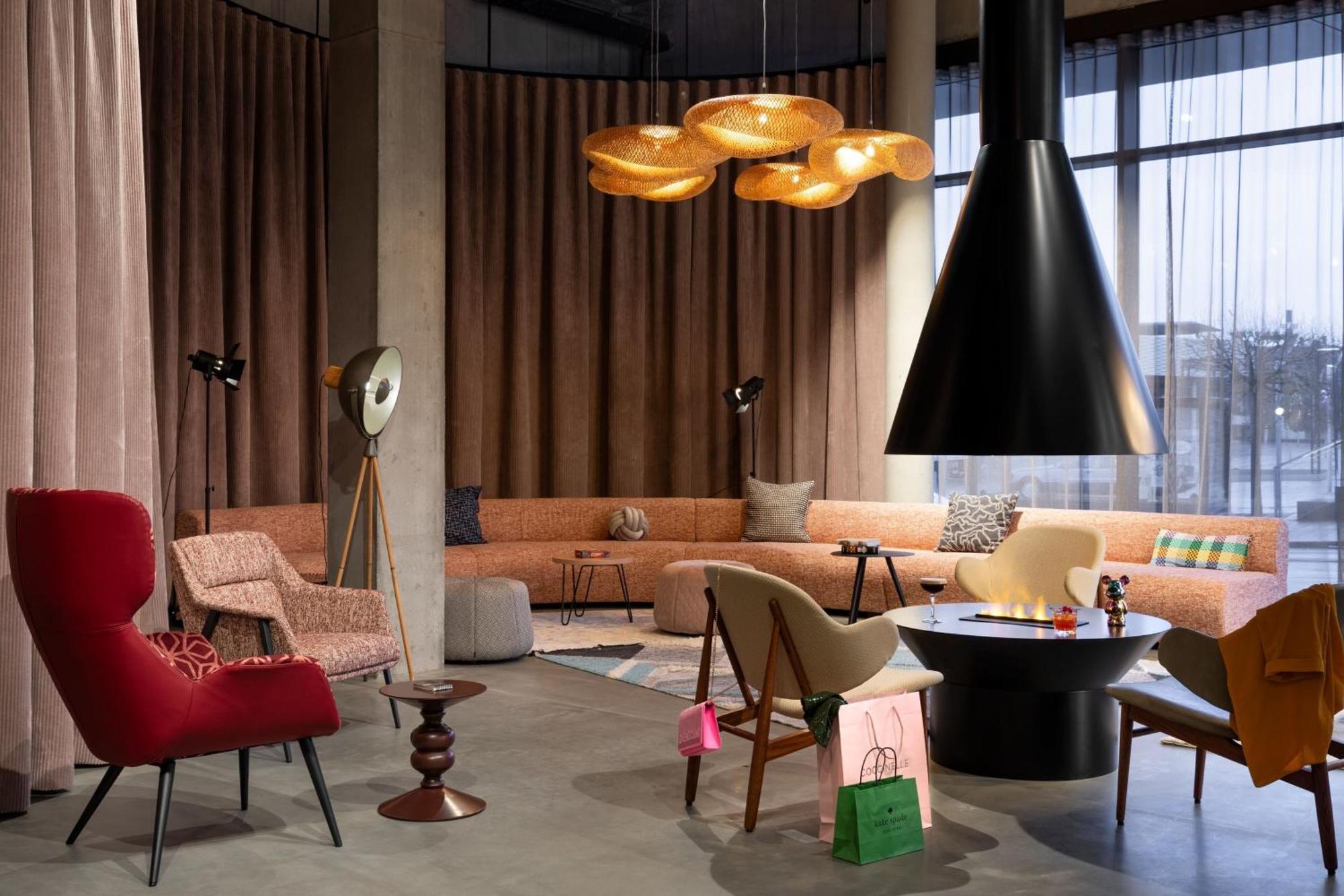 Moxy Outletcity Metzingen Metzingen  Ngoại thất bức ảnh