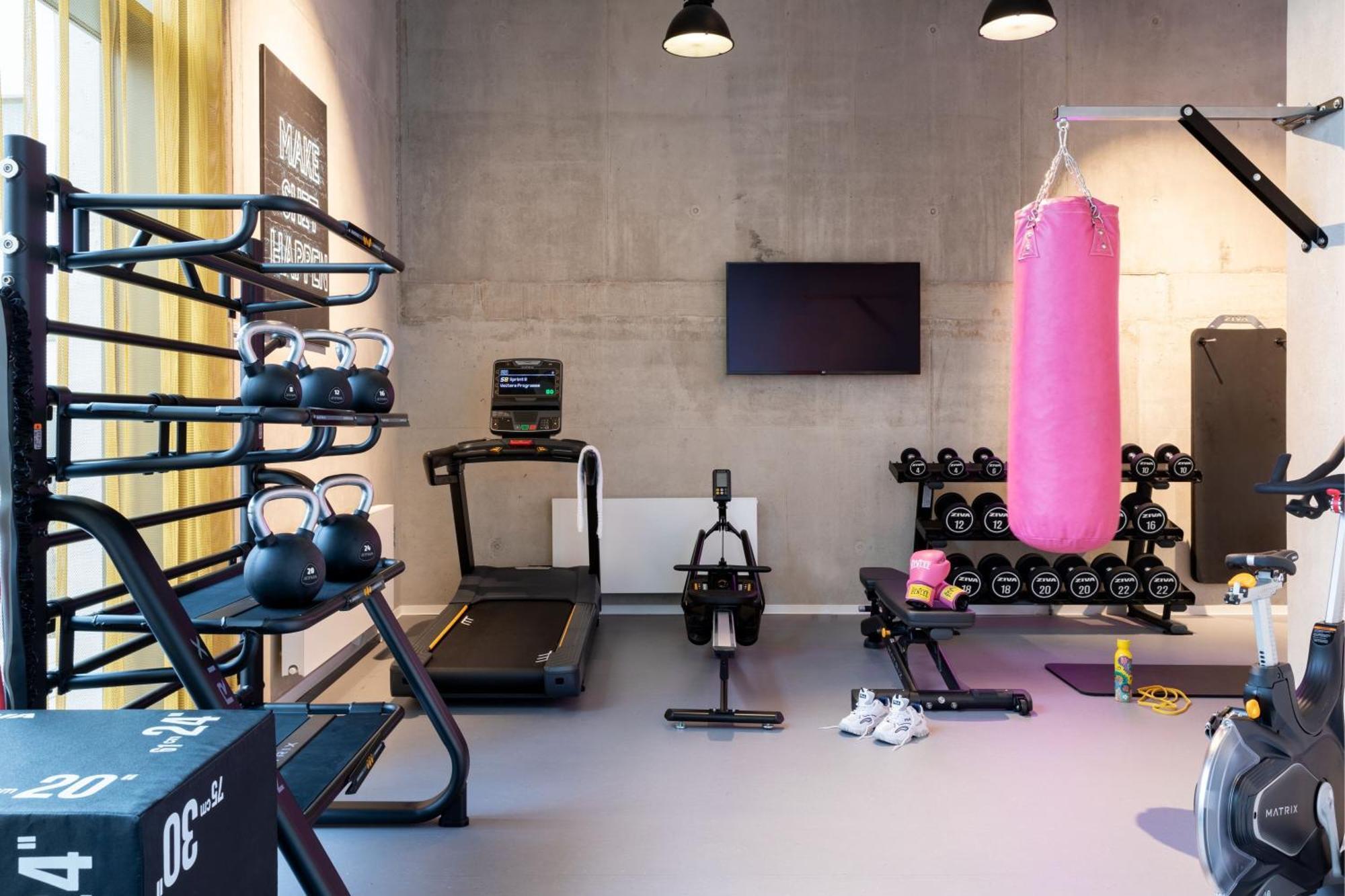 Moxy Outletcity Metzingen Metzingen  Ngoại thất bức ảnh