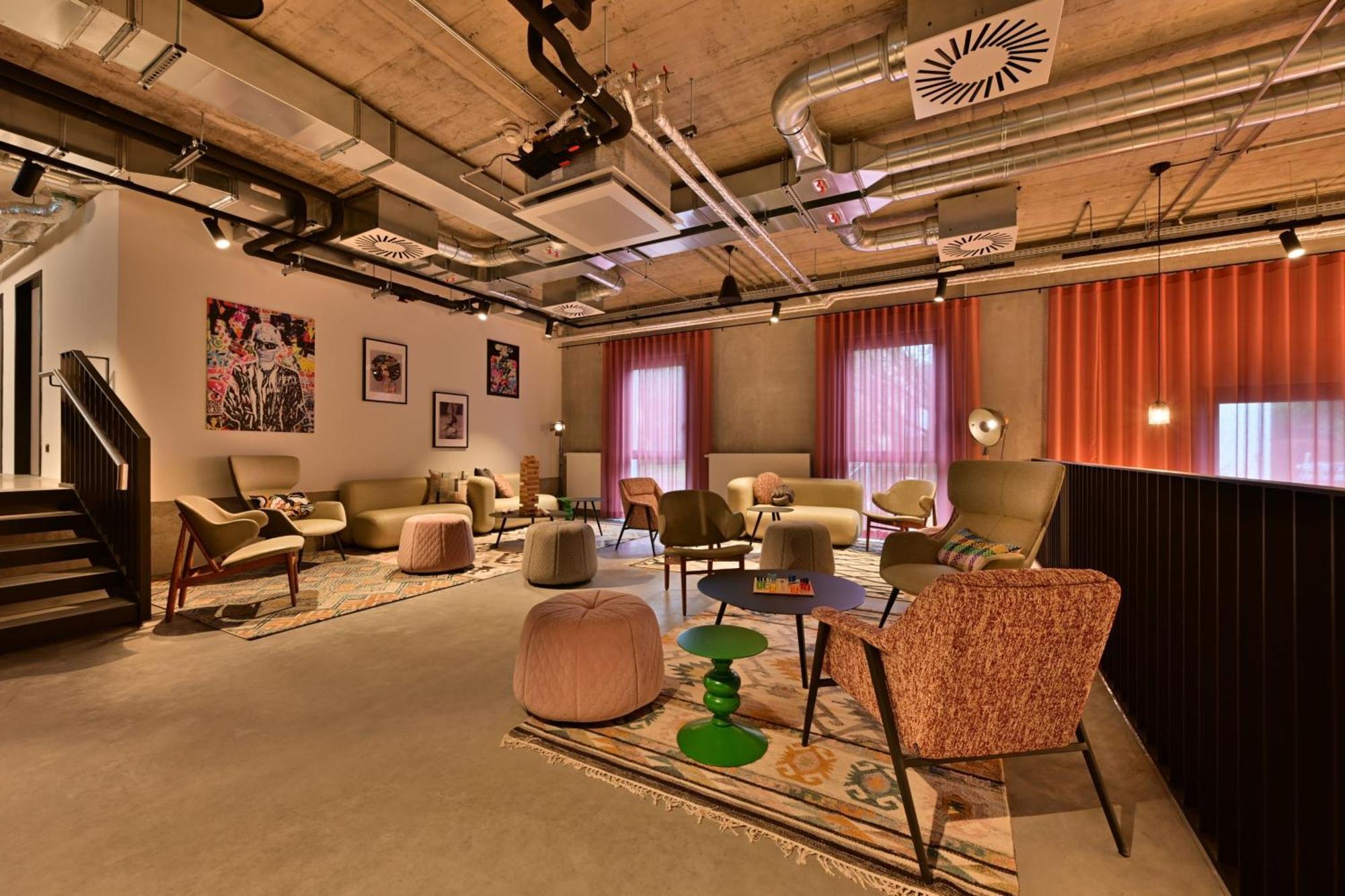 Moxy Outletcity Metzingen Metzingen  Ngoại thất bức ảnh